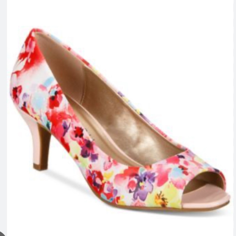 NIB Karen Scott Mory Rose Floral Multicolored Peep Toe Pumps 9